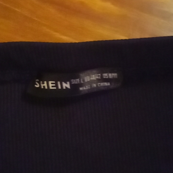 One piece - Picture 4 of 4